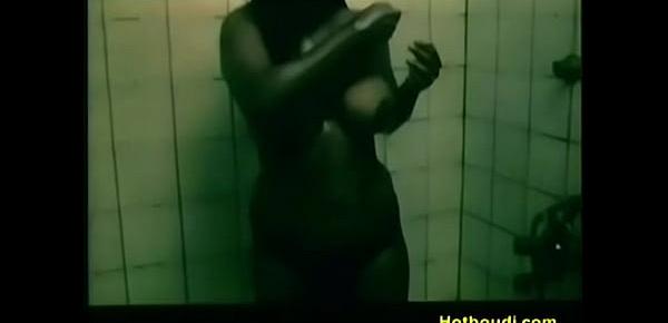  All nude scenes of mallu queen shakeela